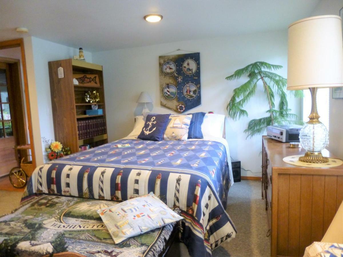 Linda'S By The Lake Maple Valley Экстерьер фото
